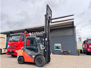 Dieselový vysokozdvižný vozík Toyota Tonero 35 Diesel Stapler 3.274h Sideshift: obrázok 3 Dieselový vysokozdvižný vozík Toyota Tonero 35 Diesel Stapler 3.274h Sideshift: obrázok 3