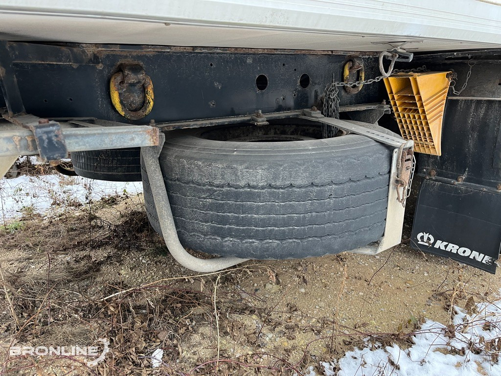 Náves chladírenské 2003 KRONE SDR 27 Refrigerator semi trailer: obrázok 15 Náves chladírenské 2003 KRONE SDR 27 Refrigerator semi trailer: obrázok 15