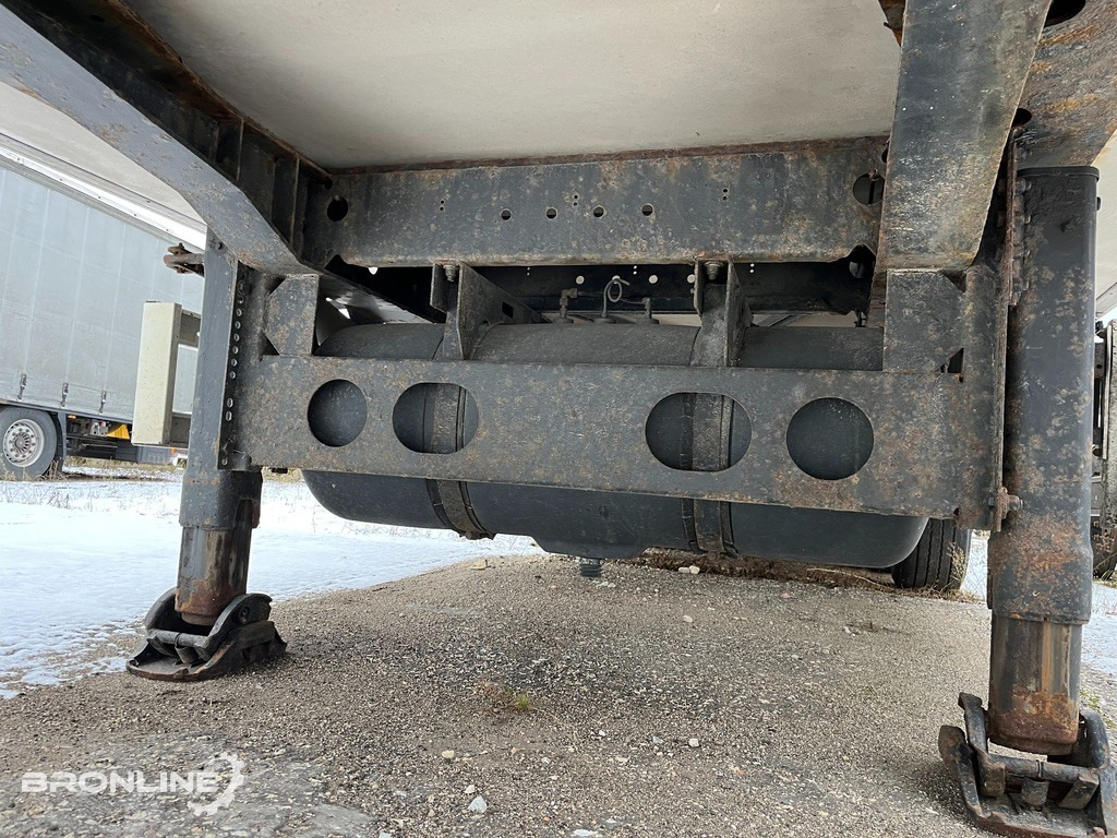 Náves chladírenské 2003 KRONE SDR 27 Refrigerator semi trailer: obrázok 7 Náves chladírenské 2003 KRONE SDR 27 Refrigerator semi trailer: obrázok 7