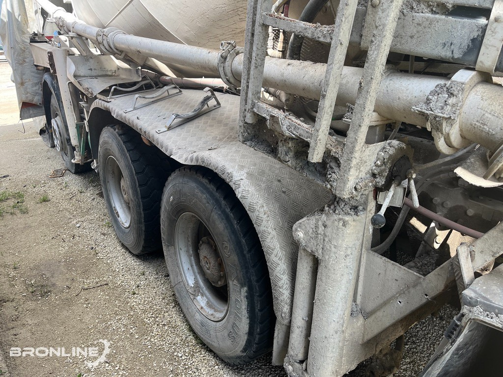 2003 MERCEDES-BENZ ACTROS 3240B 8X4/4 Mixer - Domiešavač: obrázok 5 2003 MERCEDES-BENZ ACTROS 3240B 8X4/4 Mixer - Domiešavač: obrázok 5