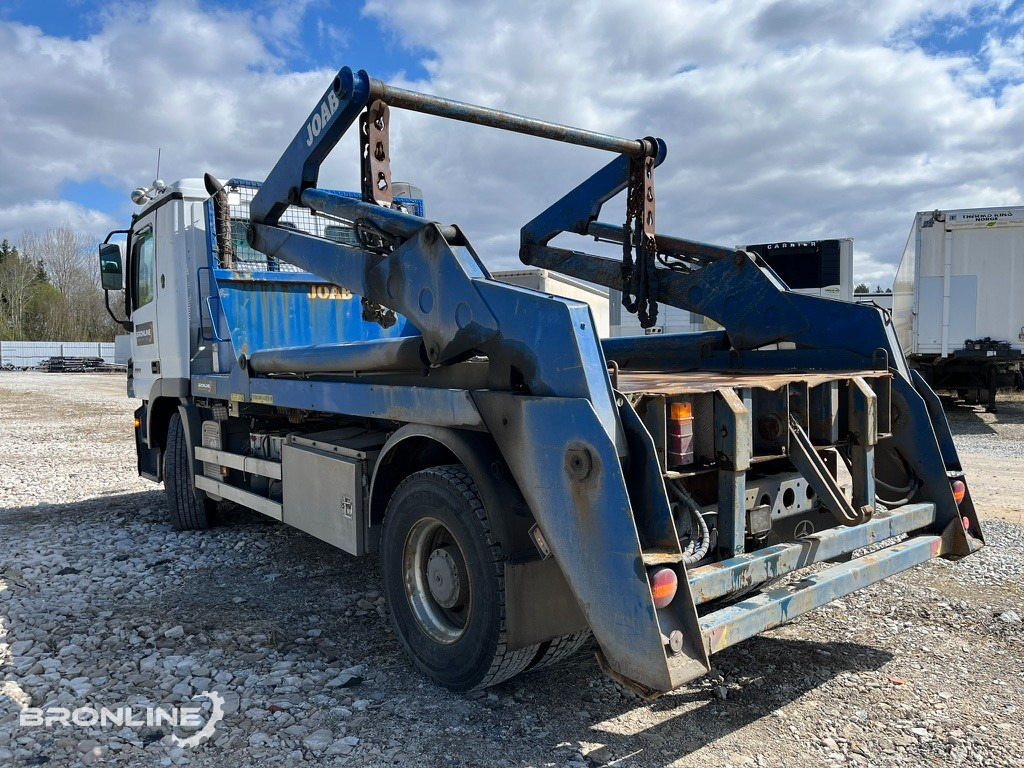2004 Mercedes-Benz Actros 1832 Skip Loader Joab - Ramenový nosič kontajnerov: obrázok 4 2004 Mercedes-Benz Actros 1832 Skip Loader Joab - Ramenový nosič kontajnerov: obrázok 4