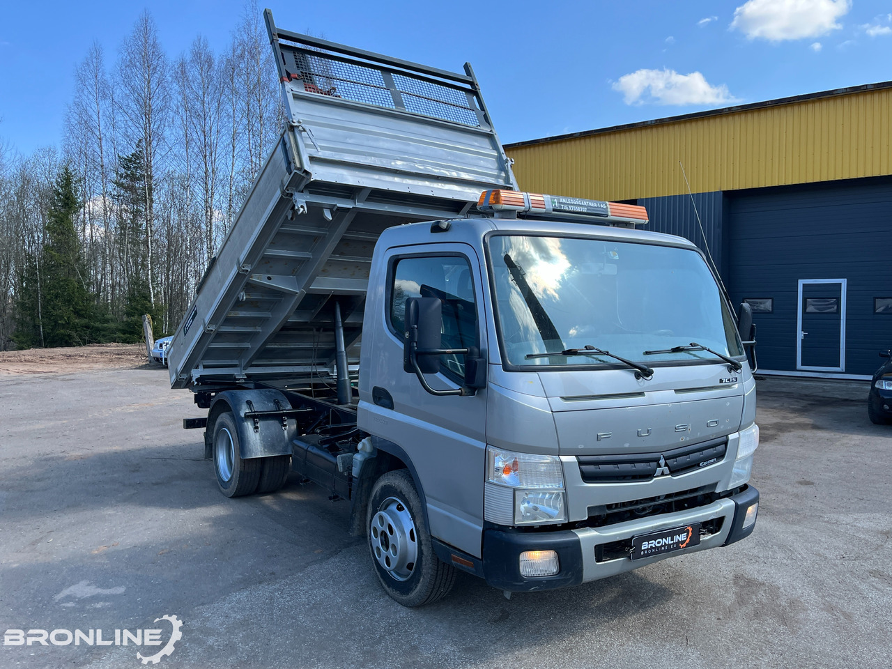 2013 Mitsubishi Fuso Canter 7C15 Tipper - Sklápač: obrázok 1 2013 Mitsubishi Fuso Canter 7C15 Tipper - Sklápač: obrázok 1
