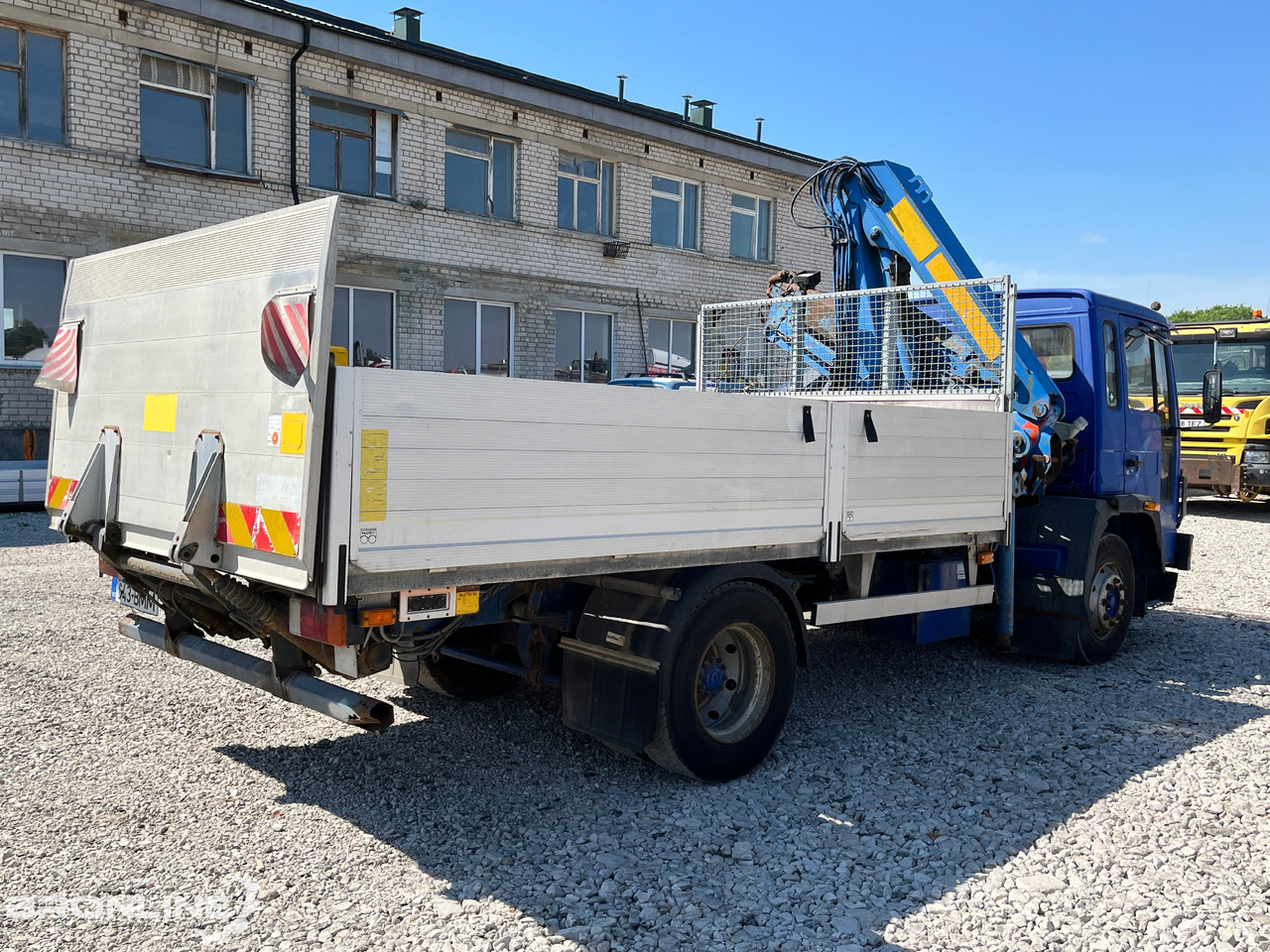 VOLVO FL611 + Palfinger PK 8200 - Valníkový/ Plošinový nákladný automobil, Auto s hydraulickou rukou: obrázok 5 VOLVO FL611 + Palfinger PK 8200 - Valníkový/ Plošinový nákladný automobil, Auto s hydraulickou rukou: obrázok 5