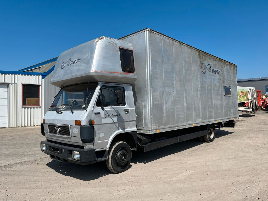 MAN VW-MAN LO2 Koffer Schlafkabine - Dodávka skriňová nadstavba: obrázok 3 MAN VW-MAN LO2 Koffer Schlafkabine - Dodávka skriňová nadstavba: obrázok 3