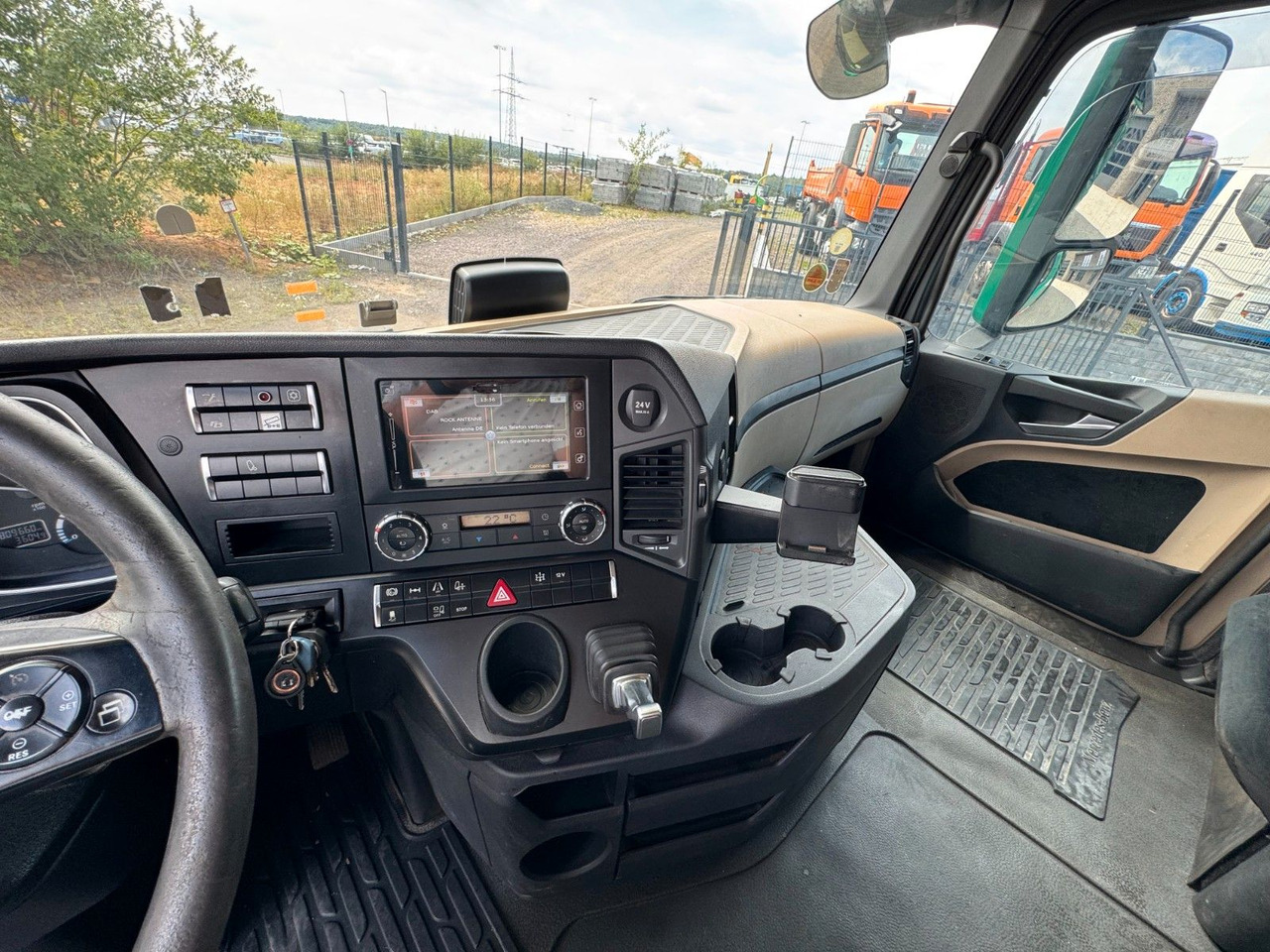 Sklápač Mercedes-Benz Actros 1842 Kipper Dreiseitenkipper: obrázok 13