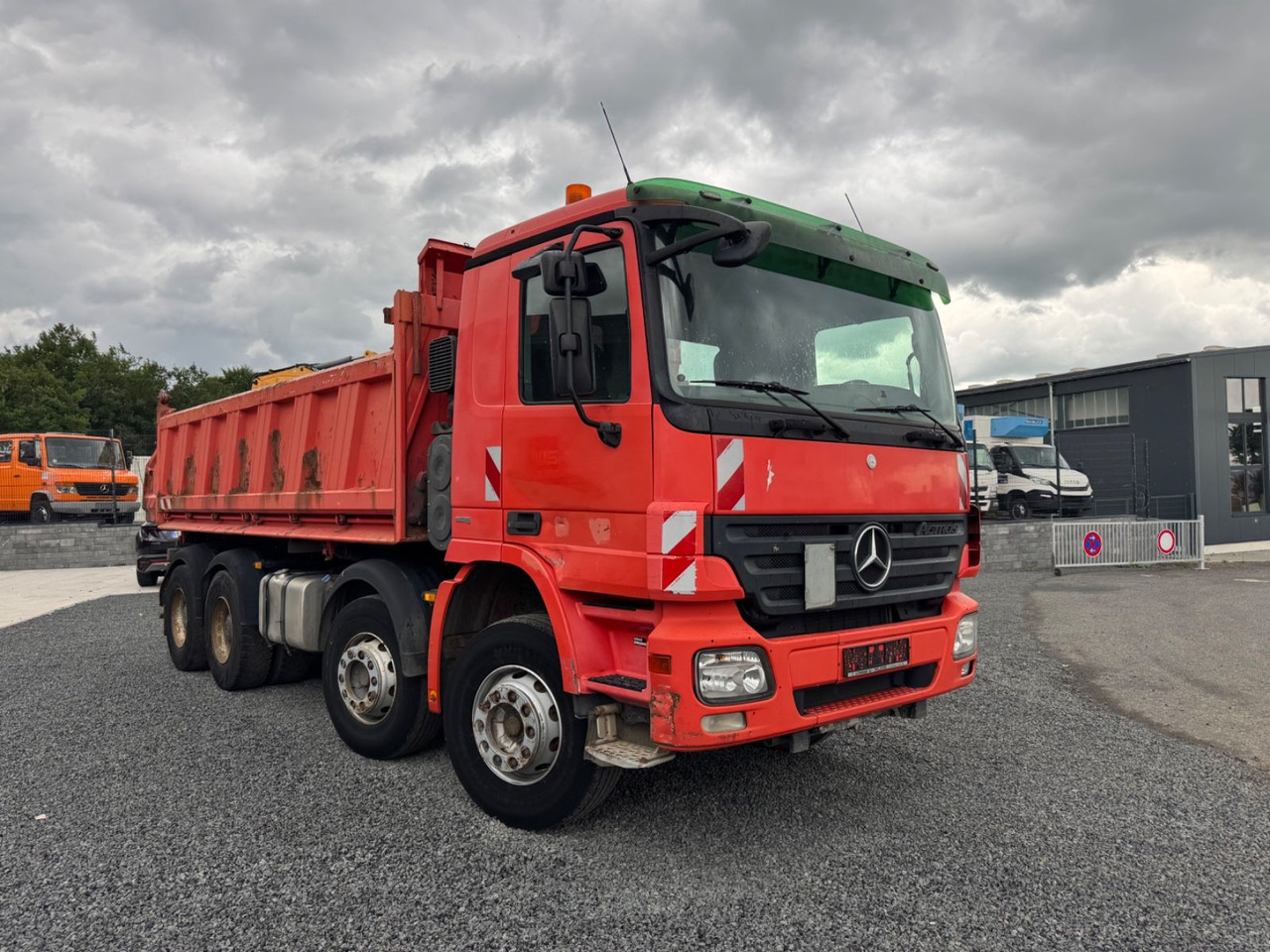 Mercedes-Benz Actros 3244 Dreiseitenkipper Meiller Bordm 8x4 - Sklápač: obrázok 5 Mercedes-Benz Actros 3244 Dreiseitenkipper Meiller Bordm 8x4 - Sklápač: obrázok 5