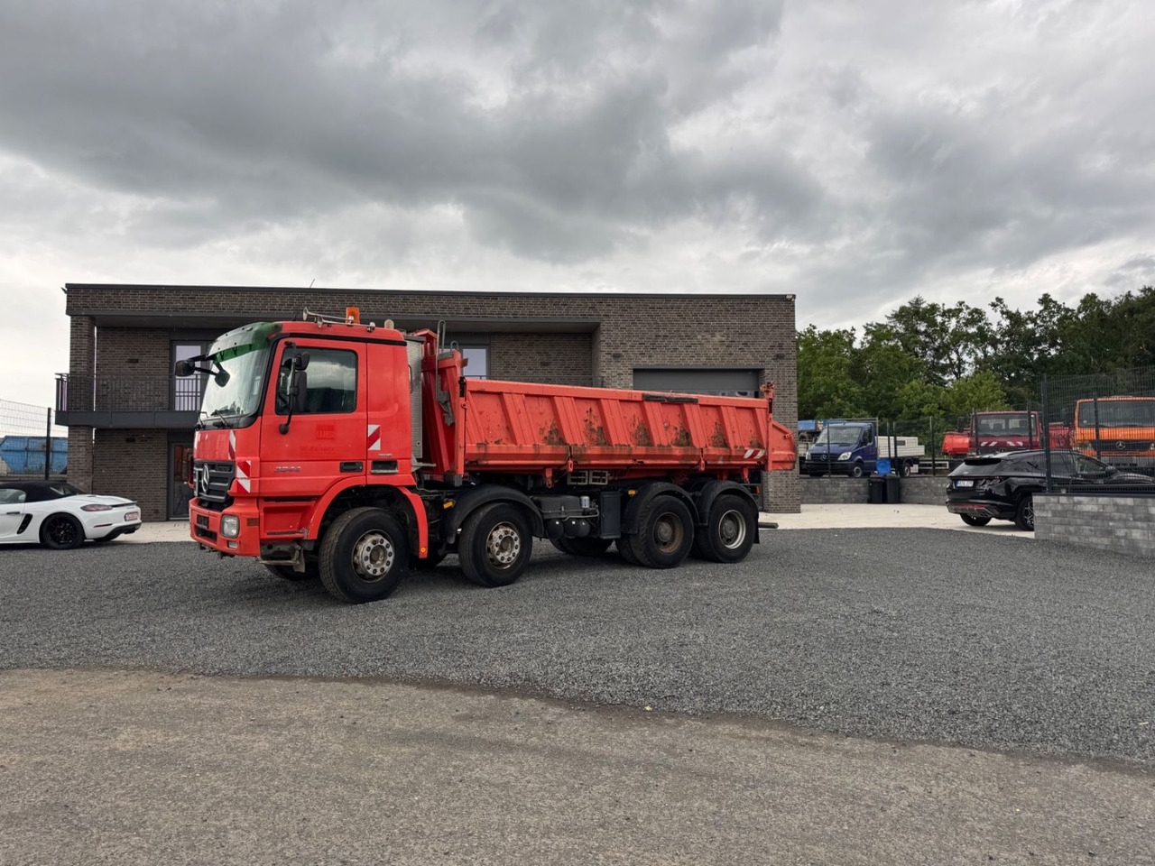 Mercedes-Benz Actros 3244 Dreiseitenkipper Meiller Bordm 8x4 - Sklápač: obrázok 1 Mercedes-Benz Actros 3244 Dreiseitenkipper Meiller Bordm 8x4 - Sklápač: obrázok 1