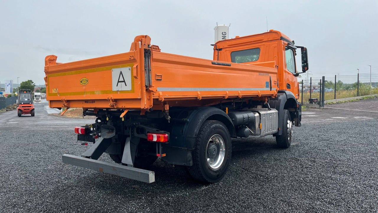 Mercedes-Benz Arocs 1835 Dreiseitenkipper Meiller - Sklápač: obrázok 4 Mercedes-Benz Arocs 1835 Dreiseitenkipper Meiller - Sklápač: obrázok 4