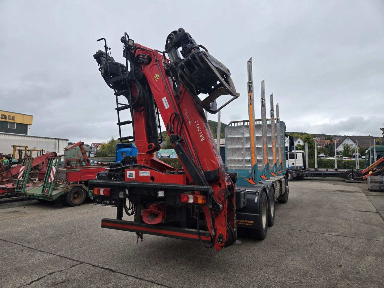 Mercedes-Benz Arocs 2651 Holztransporter Blatt Blatt Kran - Nákladné vozidlo na prepravu dreva, Auto s hydraulickou rukou: obrázok 3 Mercedes-Benz Arocs 2651 Holztransporter Blatt Blatt Kran - Nákladné vozidlo na prepravu dreva, Auto s hydraulickou rukou: obrázok 3
