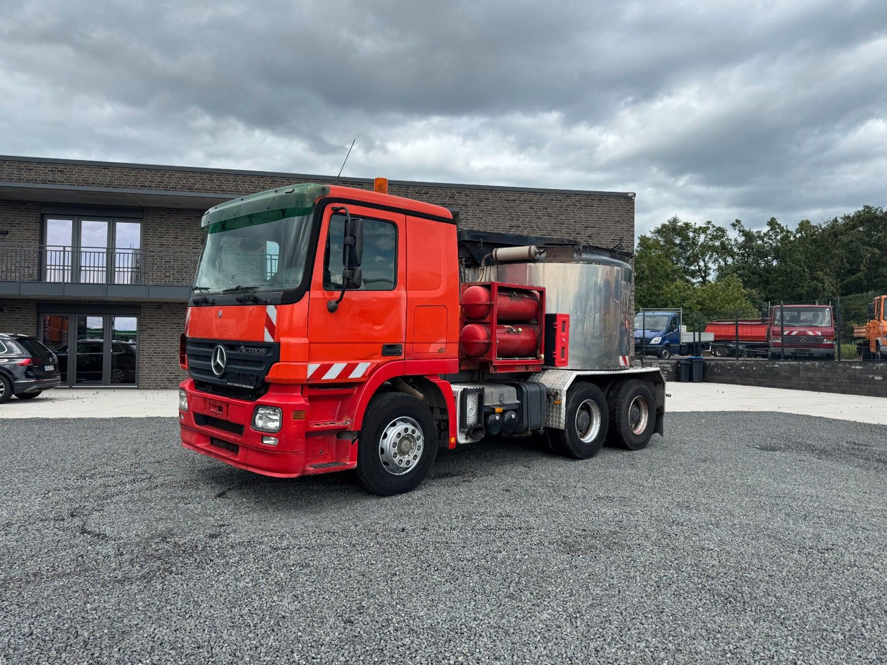 Mercedes-Benz Actros 2641 LS 6x4 Asphaltkocher 6x4 - Nákladné auto: obrázok 2 Mercedes-Benz Actros 2641 LS 6x4 Asphaltkocher 6x4 - Nákladné auto: obrázok 2