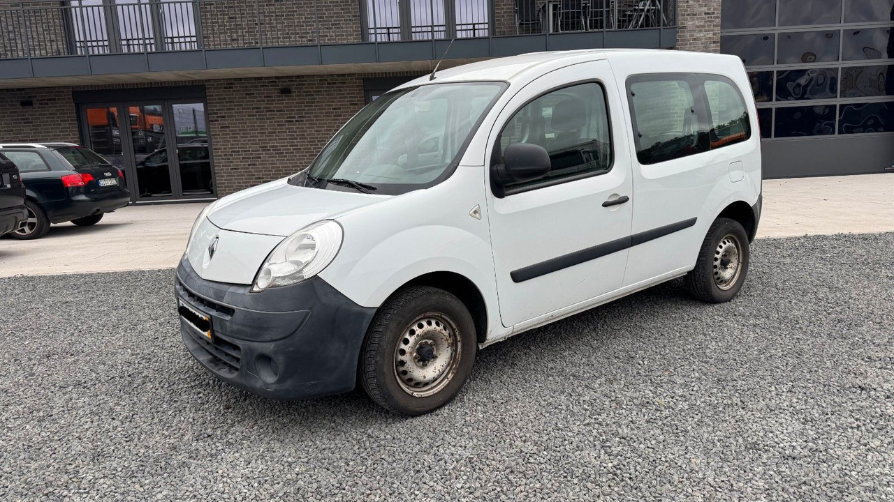Renault Kangoo Mehrzweckfahrzeug 1.6 Benzin - Automobil: obrázok 2 Renault Kangoo Mehrzweckfahrzeug 1.6 Benzin - Automobil: obrázok 2