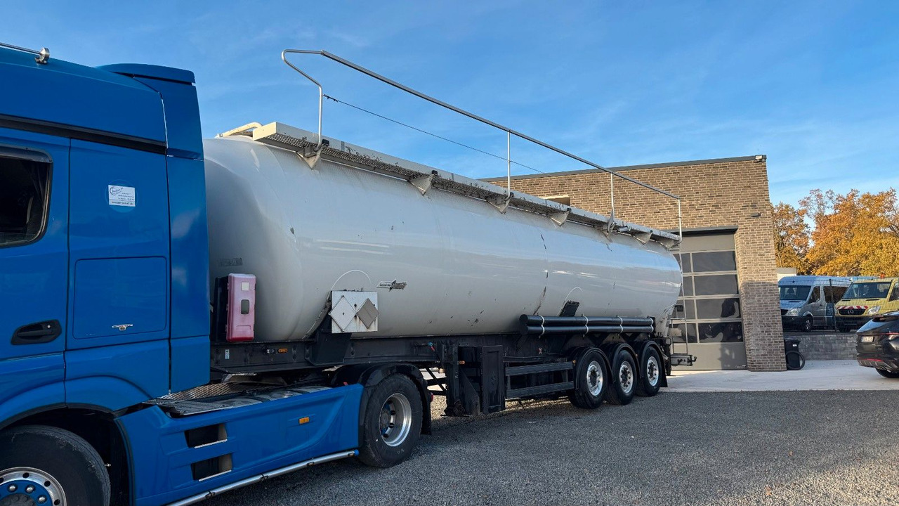 Spitzer SK 2760 CAL GGVS 60m³ Kippsilo - Silocisterna: obrázok 1 Spitzer SK 2760 CAL GGVS 60m³ Kippsilo - Silocisterna: obrázok 1