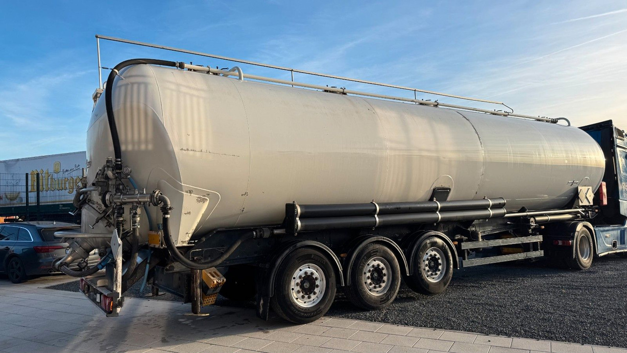 Spitzer SK 2760 CAL GGVS 60m³ Kippsilo - Silocisterna: obrázok 3 Spitzer SK 2760 CAL GGVS 60m³ Kippsilo - Silocisterna: obrázok 3