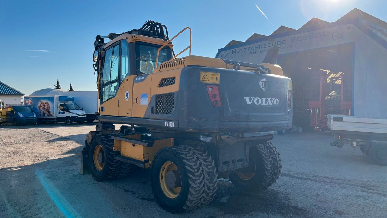 Volvo EW180D 20500 Kg Verstellausleger OilQuick - Kolesové rýpadlo: obrázok 5 Volvo EW180D 20500 Kg Verstellausleger OilQuick - Kolesové rýpadlo: obrázok 5