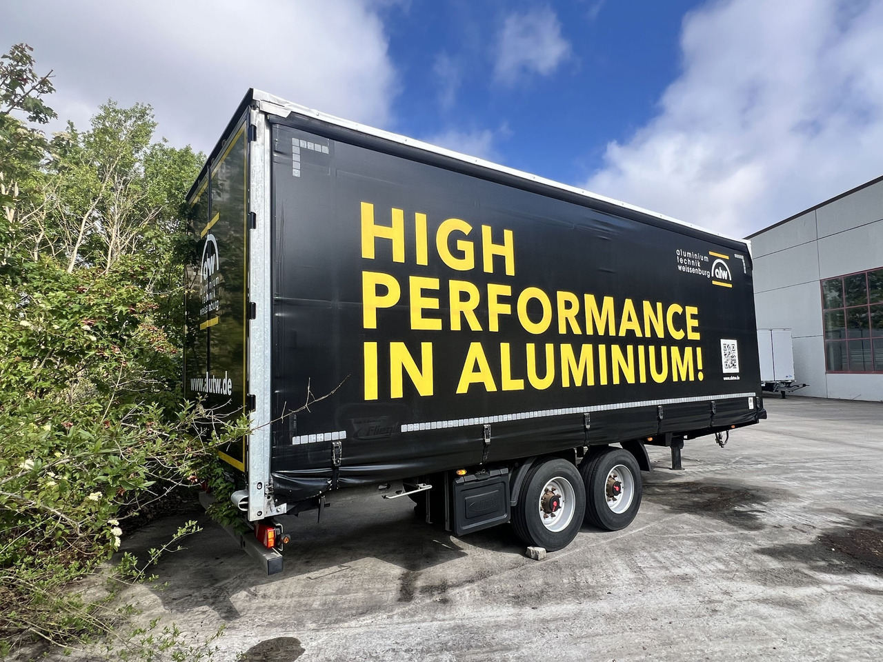 Fliegl TPS135 13,5 t Tandemplanenanhänger, neuwertig - Plachtový príves: obrázok 2 Fliegl TPS135 13,5 t Tandemplanenanhänger, neuwertig - Plachtový príves: obrázok 2