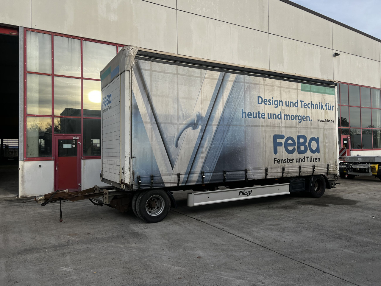 Fliegl ZPS180 2 Achs Jumbo- Planenanhänger - Plachtový príves: obrázok 1 Fliegl ZPS180 2 Achs Jumbo- Planenanhänger - Plachtový príves: obrázok 1