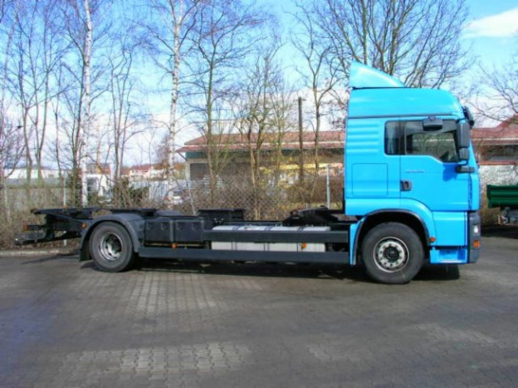 MAN TGA 02 18.410 TGA2 Achs BDF- LKW - Kontejnérový podvozek/ Výměnná nástavba: obrázok 5 MAN TGA 02 18.410 TGA2 Achs BDF- LKW - Kontejnérový podvozek/ Výměnná nástavba: obrázok 5