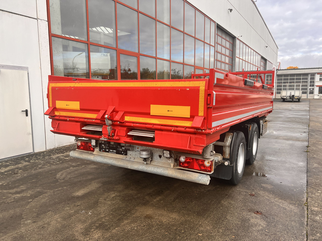 Meiller MZDAL 18 t Tandemkipper Tieflader Schotter- Klappe, neuwertig - Príves sklápěcí: obrázok 5 Meiller MZDAL 18 t Tandemkipper Tieflader Schotter- Klappe, neuwertig - Príves sklápěcí: obrázok 5