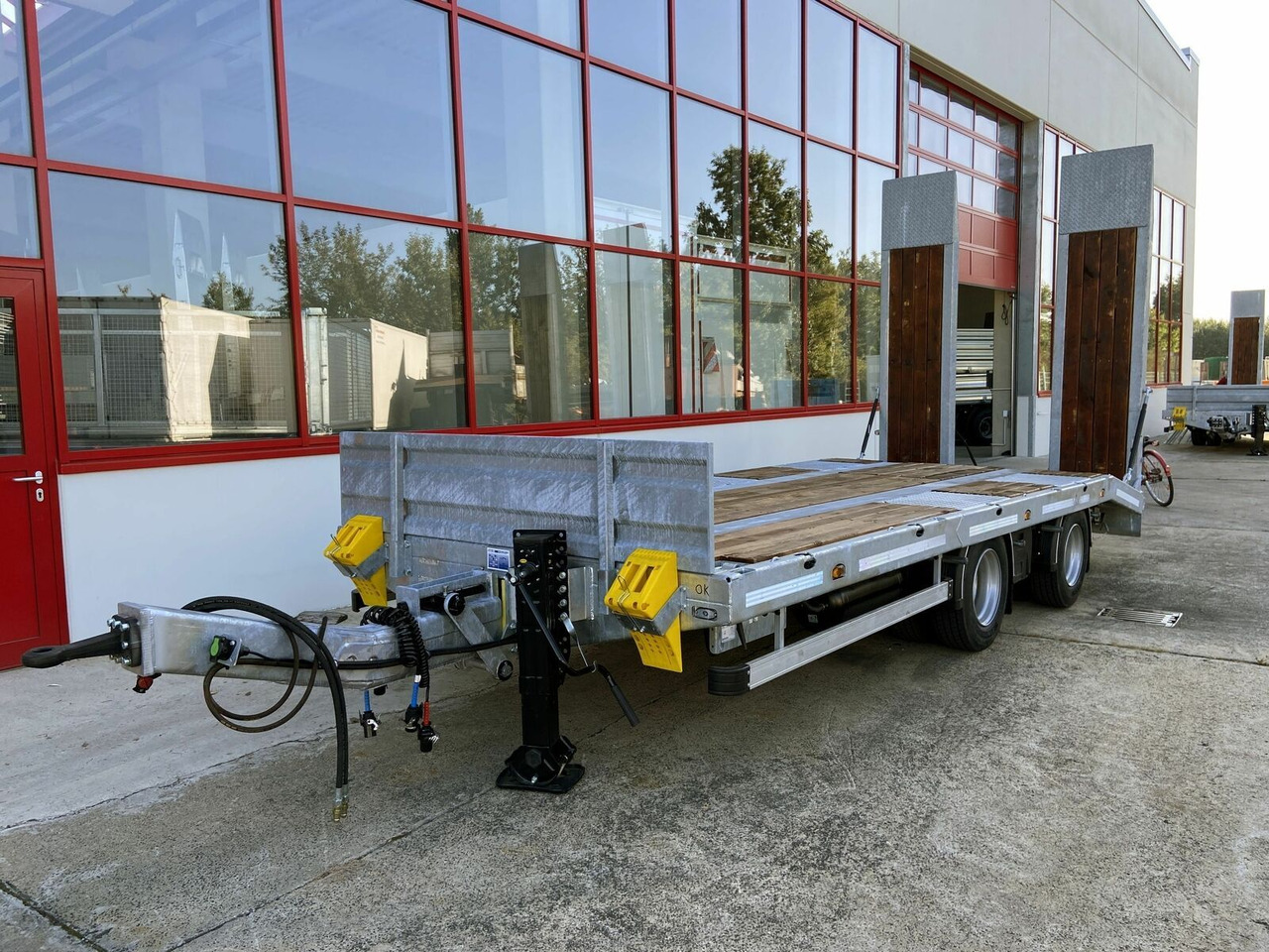 Möslein 21 t Tandemtieflader, hydr. Rampen, NEU - Príves podvalník: obrázok 5 Möslein 21 t Tandemtieflader, hydr. Rampen, NEU - Príves podvalník: obrázok 5