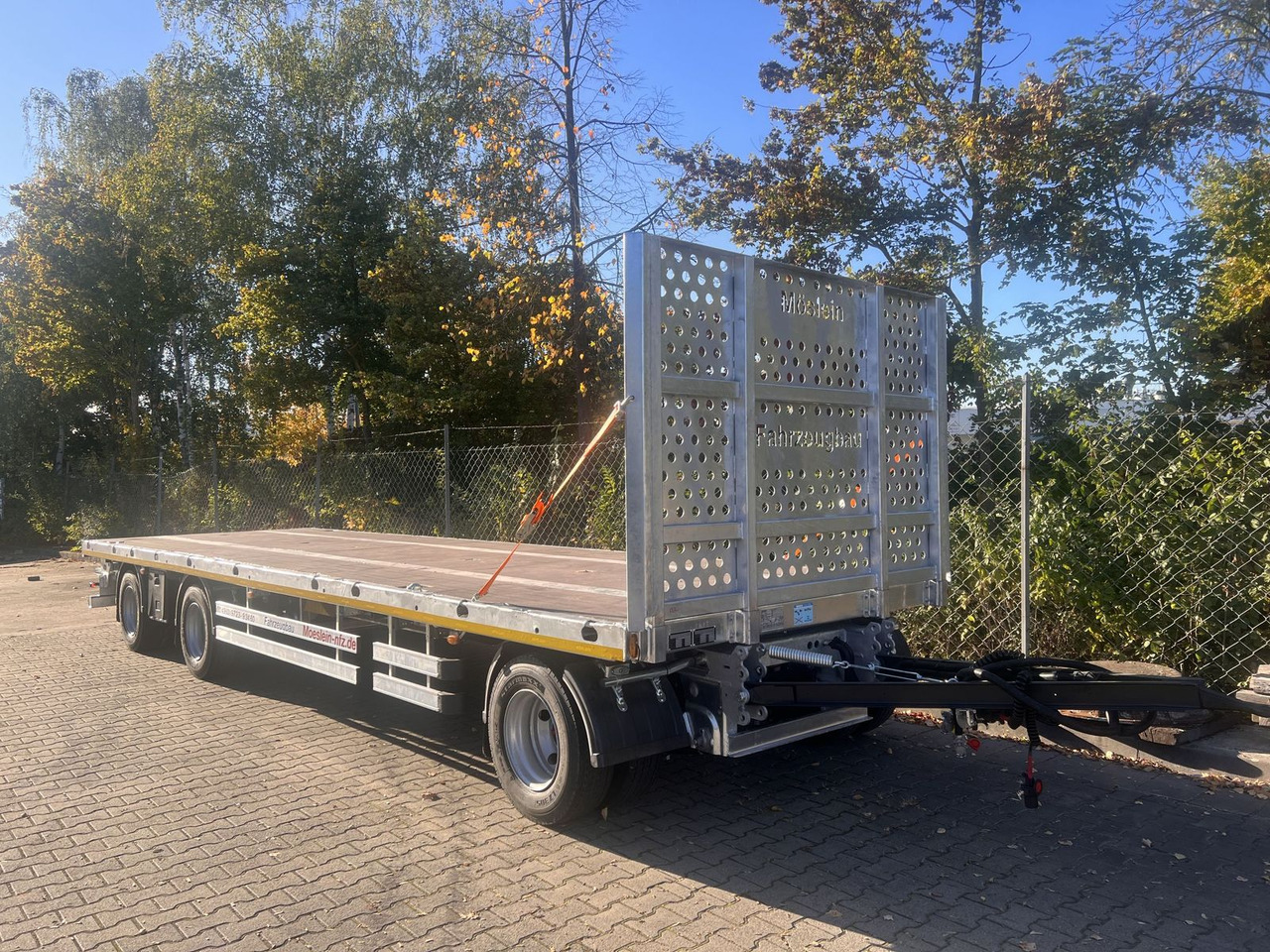 Möslein 3 Achs Jumbo- Plato- Anhänger 10 m, Mega - Plošinový/ Valníkový príves: obrázok 2 Möslein 3 Achs Jumbo- Plato- Anhänger 10 m, Mega - Plošinový/ Valníkový príves: obrázok 2