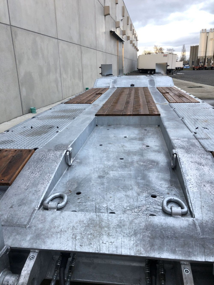 Möslein T 4 VB H1 neuer 4 Achs Tieflader hydraulischen Rampen - Príves podvalník: obrázok 2 Möslein T 4 VB H1 neuer 4 Achs Tieflader hydraulischen Rampen - Príves podvalník: obrázok 2