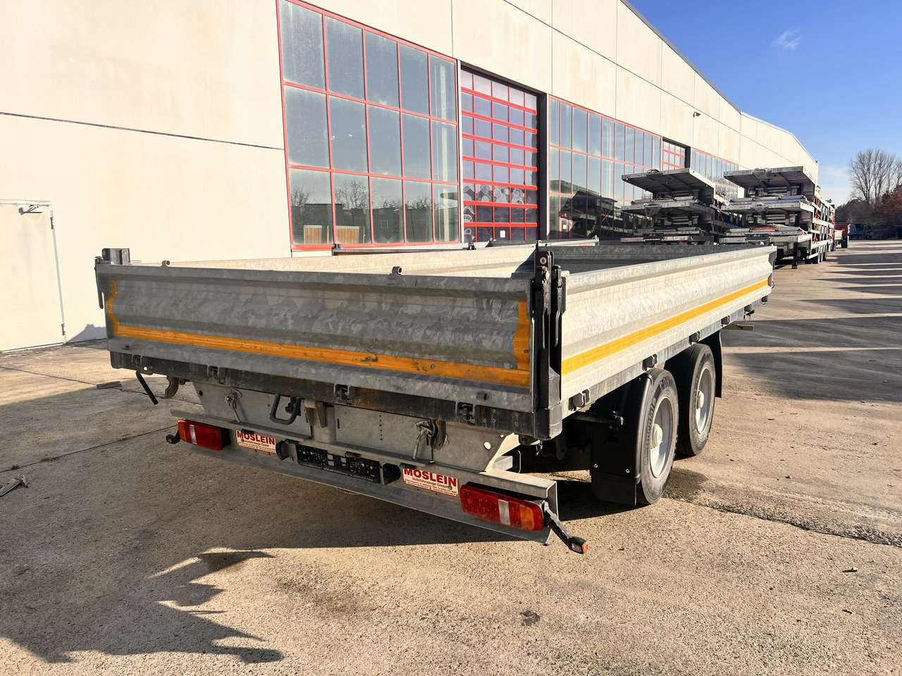 Möslein TDS 13 Schwebheim 13 t Tandemkipper- Tieflader - Príves sklápěcí: obrázok 4 Möslein TDS 13 Schwebheim 13 t Tandemkipper- Tieflader - Príves sklápěcí: obrázok 4