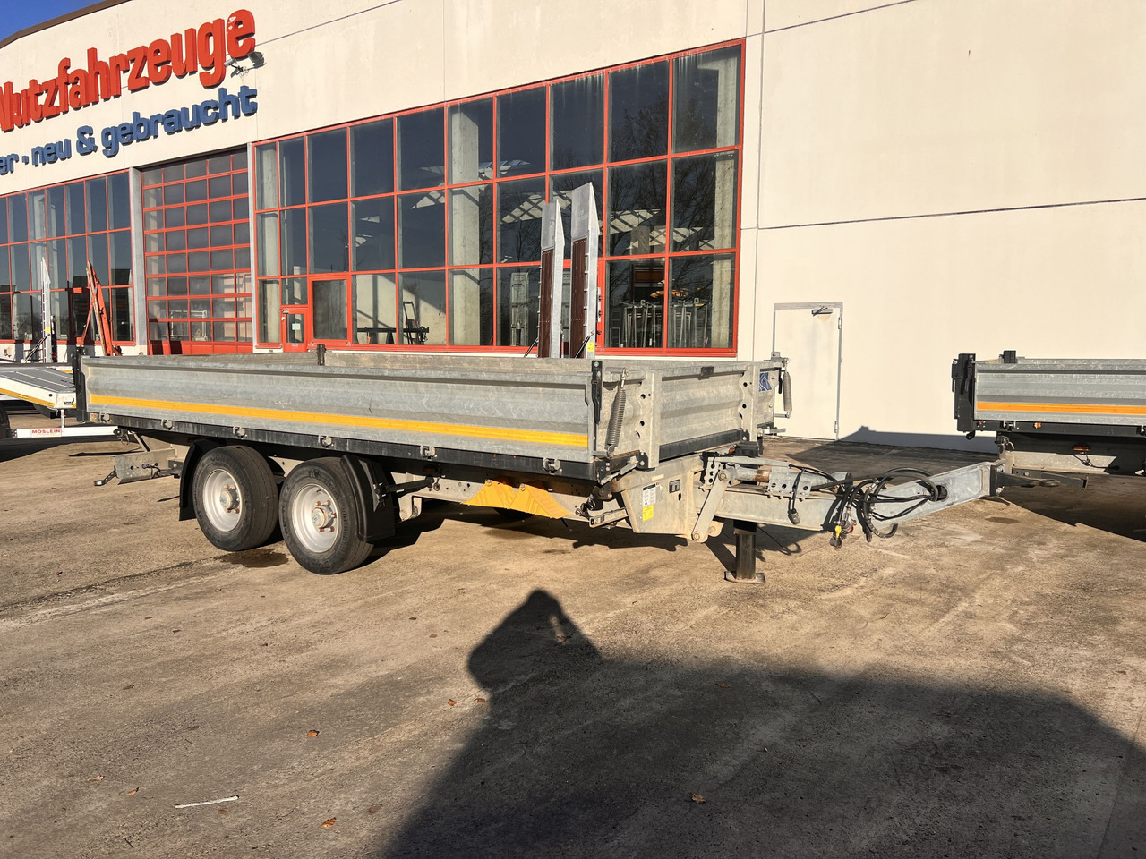 Möslein TDS 13 Schwebheim 13 t Tandemkipper- Tieflader - Príves sklápěcí: obrázok 5 Möslein TDS 13 Schwebheim 13 t Tandemkipper- Tieflader - Príves sklápěcí: obrázok 5
