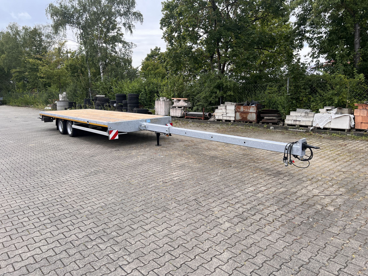 Möslein THT 11 G Ausziehbar 11,9 t Tandemanhänger- Tieflader, ausziehbarLuftgefedert - Plošinový/ Valníkový príves: obrázok 5 Möslein THT 11 G Ausziehbar 11,9 t Tandemanhänger- Tieflader, ausziehbarLuftgefedert - Plošinový/ Valníkový príves: obrázok 5