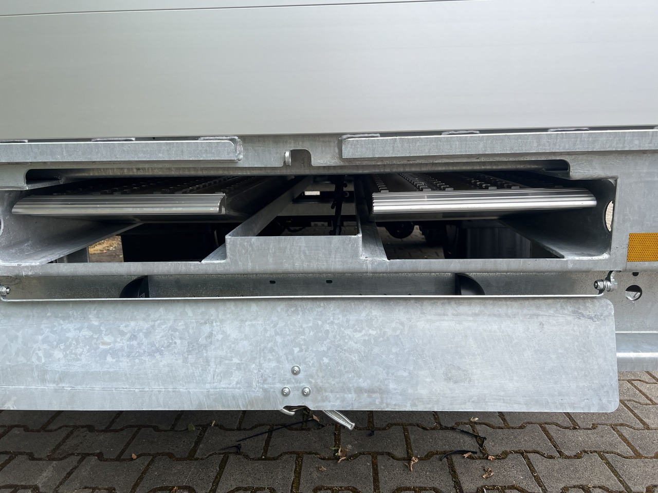 Leasing Möslein THT 14,4 G 7,2  14,4 t Tandem- Pritschenanhänger- Tieflader Möslein THT 14,4 G 7,2  14,4 t Tandem- Pritschenanhänger- Tieflader: obrázok 10