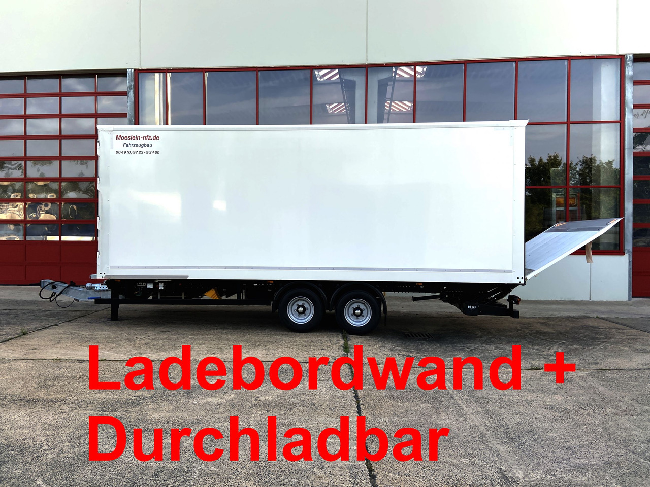 Möslein TK0105D-L Weiß Tandem Koffer, Ladebordwand 1,5 t + DurchladbarNeufahrzeug -- - Príves skriňové: obrázok 1 Möslein TK0105D-L Weiß Tandem Koffer, Ladebordwand 1,5 t + DurchladbarNeufahrzeug -- - Príves skriňové: obrázok 1