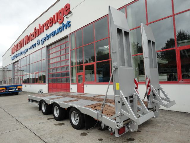 Möslein TT 31 31 t GG Tridem- Tieflader 3 AchsNeufahrzeug - Príves podvalník: obrázok 3 Möslein TT 31 31 t GG Tridem- Tieflader 3 AchsNeufahrzeug - Príves podvalník: obrázok 3