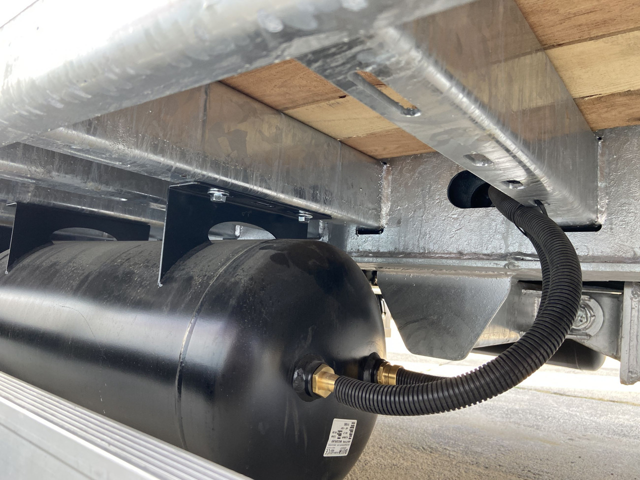 Möslein TT21- 7,2 21 t Tandemtieflader, Luftgefedert, NEU - Príves podvalník: obrázok 2 Möslein TT21- 7,2 21 t Tandemtieflader, Luftgefedert, NEU - Príves podvalník: obrázok 2