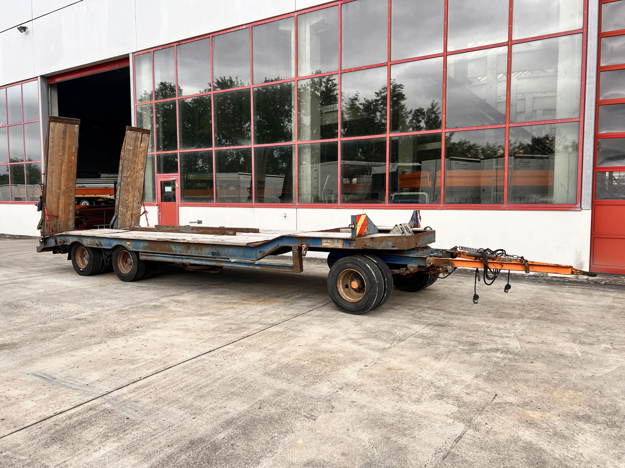 Müller Mitteltal T3 3 Achs Tieflader mit ABS - Príves podvalník: obrázok 5 Müller Mitteltal T3 3 Achs Tieflader mit ABS - Príves podvalník: obrázok 5