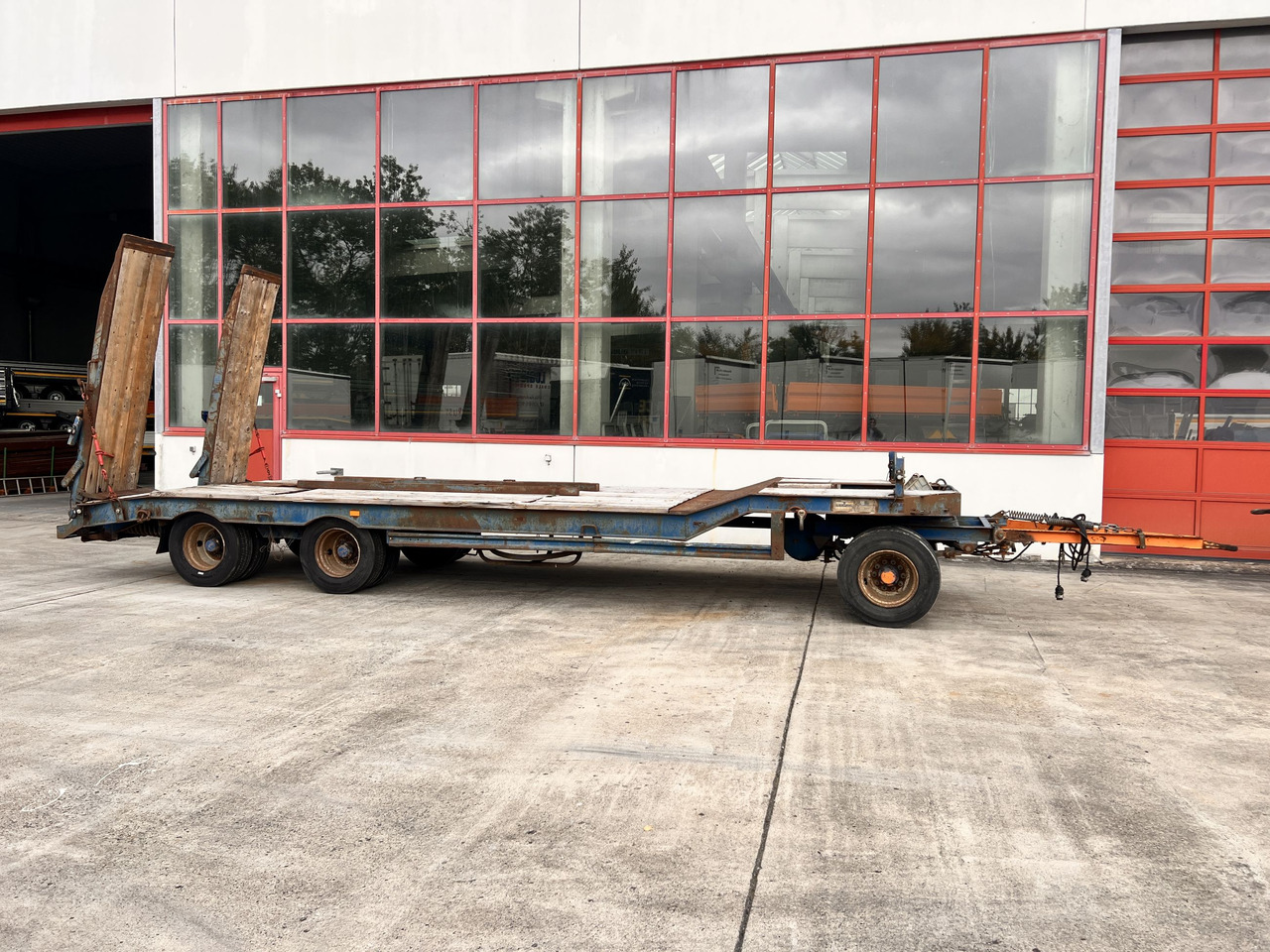Müller Mitteltal T3 3 Achs Tieflader mit ABS - Príves podvalník: obrázok 4 Müller Mitteltal T3 3 Achs Tieflader mit ABS - Príves podvalník: obrázok 4