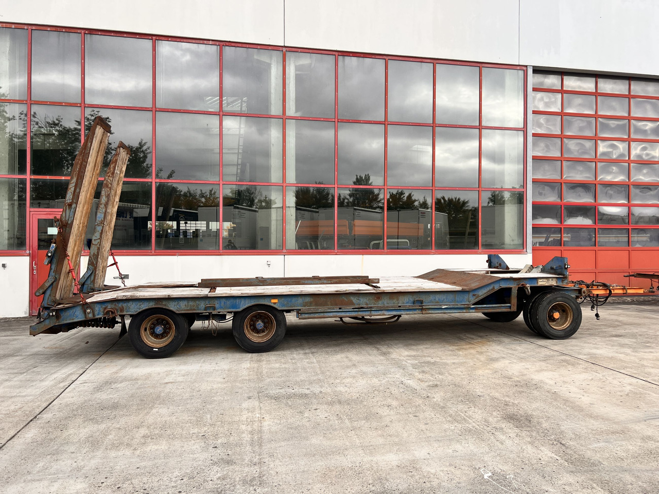Müller Mitteltal T3 3 Achs Tieflader mit ABS - Príves podvalník: obrázok 1 Müller Mitteltal T3 3 Achs Tieflader mit ABS - Príves podvalník: obrázok 1