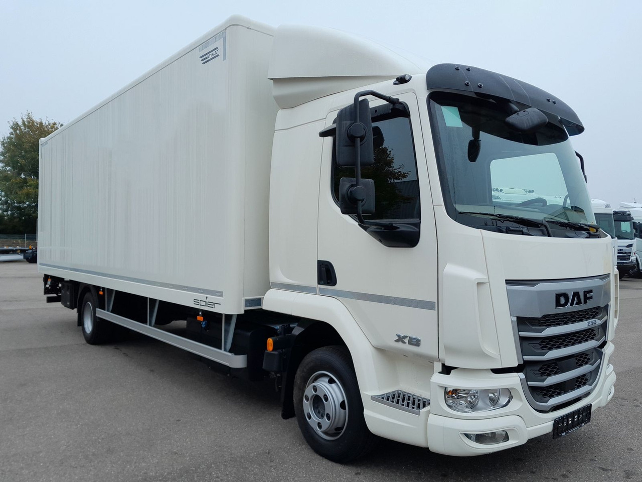 DAF FA XB 230 12t - Skříňový nákladní auto: obrázok 2 DAF FA XB 230 12t - Skříňový nákladní auto: obrázok 2