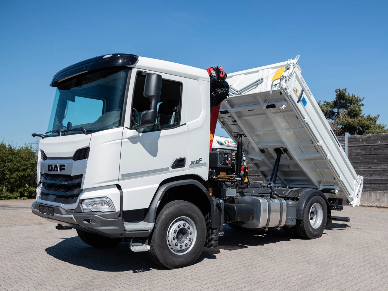 DAF FA XDC 370 Krankipper DAF XDC 370 FA Meiller Krankipper HMF - Auto s hydraulickou rukou, Sklápač: obrázok 2 DAF FA XDC 370 Krankipper DAF XDC 370 FA Meiller Krankipper HMF - Auto s hydraulickou rukou, Sklápač: obrázok 2