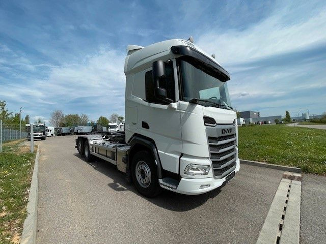DAF FAN XF 480 NGD - Hákový nosič kontajnerov: obrázok 4 DAF FAN XF 480 NGD - Hákový nosič kontajnerov: obrázok 4