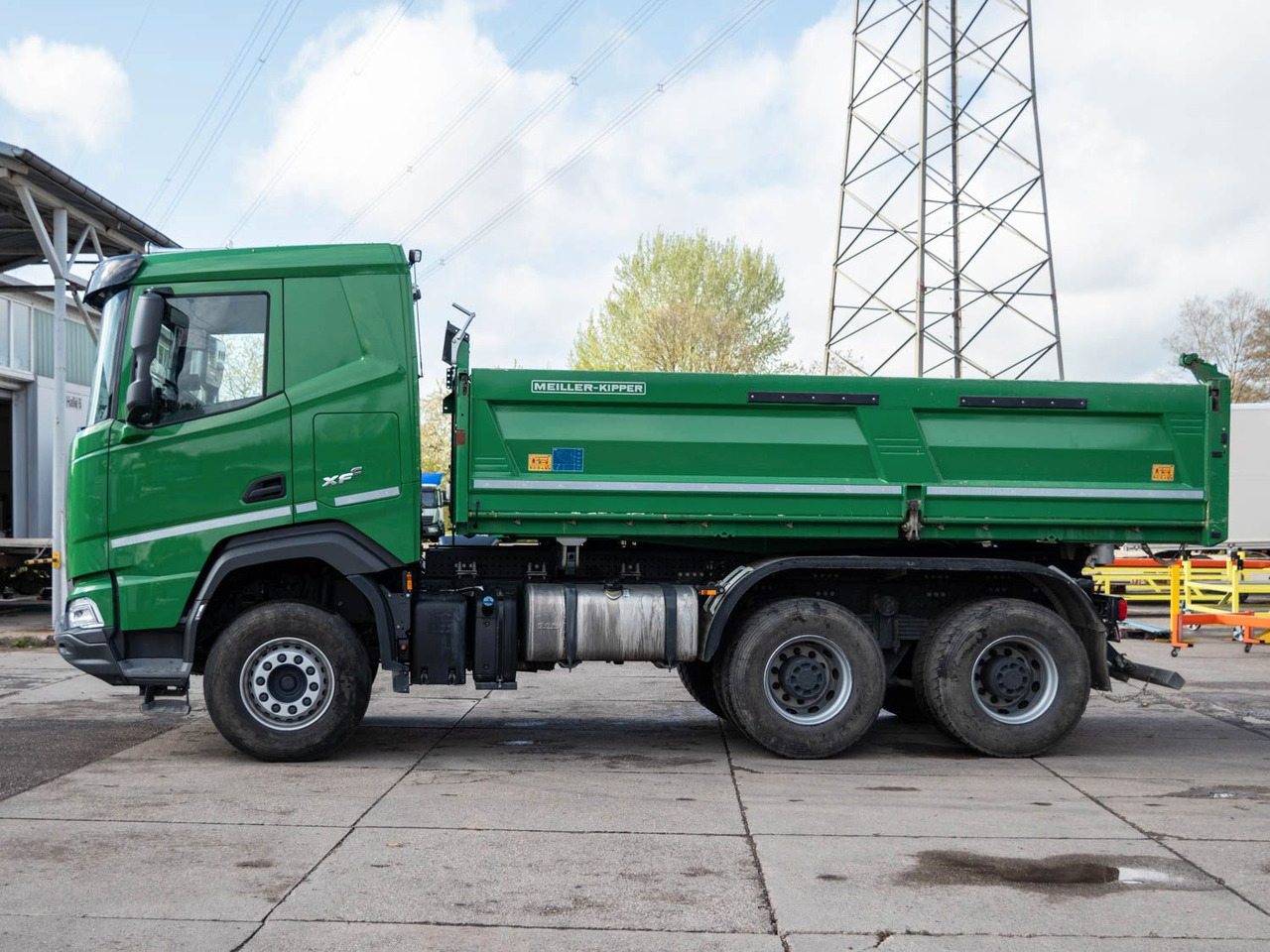 DAF FAT XFC 530 SL Meiller TRIGENIUS D 316 DAF FAT XFC 530 SL Meiller TRIGENIUS D 316 - Sklápač: obrázok 2 DAF FAT XFC 530 SL Meiller TRIGENIUS D 316 DAF FAT XFC 530 SL Meiller TRIGENIUS D 316 - Sklápač: obrázok 2