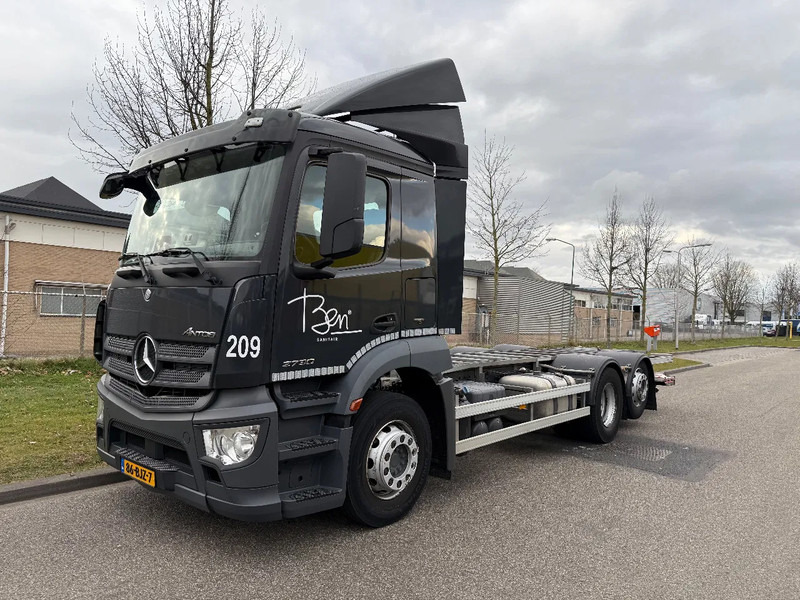 Mercedes-Benz Antos 2730 LL 2017 - Podvozek s kabinou: obrázok 1 Mercedes-Benz Antos 2730 LL 2017 - Podvozek s kabinou: obrázok 1
