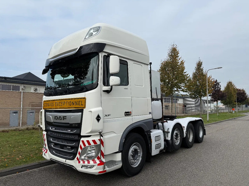 DAF XF 530 FTM 8X4 handgeschakeld 8-2018 retarder - Ťahač: obrázok 1 DAF XF 530 FTM 8X4 handgeschakeld 8-2018 retarder - Ťahač: obrázok 1