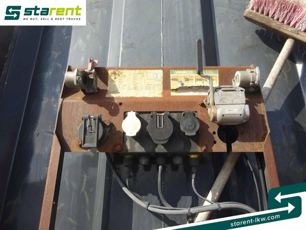 Klanicový náves Schwarzmüller Holzrungenauflieger Liftachse TÜV gültig bis 09/25: obrázok 19 Klanicový náves Schwarzmüller Holzrungenauflieger Liftachse TÜV gültig bis 09/25: obrázok 19