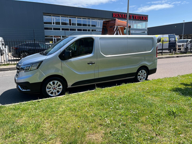 Renault Trafic E-Tech Red L2 H1, Airco, Nav, Camera - Malá dodávka, Elektrická dodávka: obrázok 2 Renault Trafic E-Tech Red L2 H1, Airco, Nav, Camera - Malá dodávka, Elektrická dodávka: obrázok 2