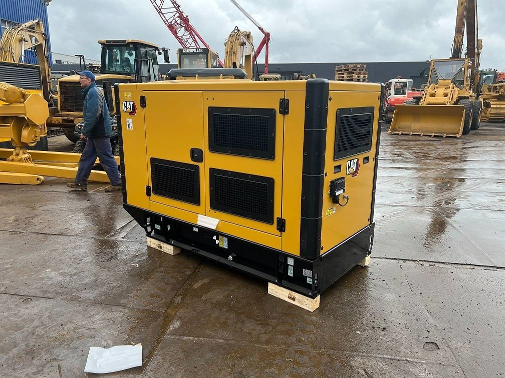 CAT DE 88 E0 (80KVA 64KW) new unused - Elektrický generátor: obrázok 4 CAT DE 88 E0 (80KVA 64KW) new unused - Elektrický generátor: obrázok 4