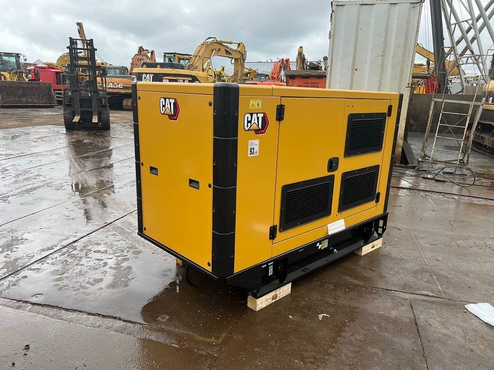 CAT DE 88 E0 (80KVA 64KW) new unused - Elektrický generátor: obrázok 3 CAT DE 88 E0 (80KVA 64KW) new unused - Elektrický generátor: obrázok 3