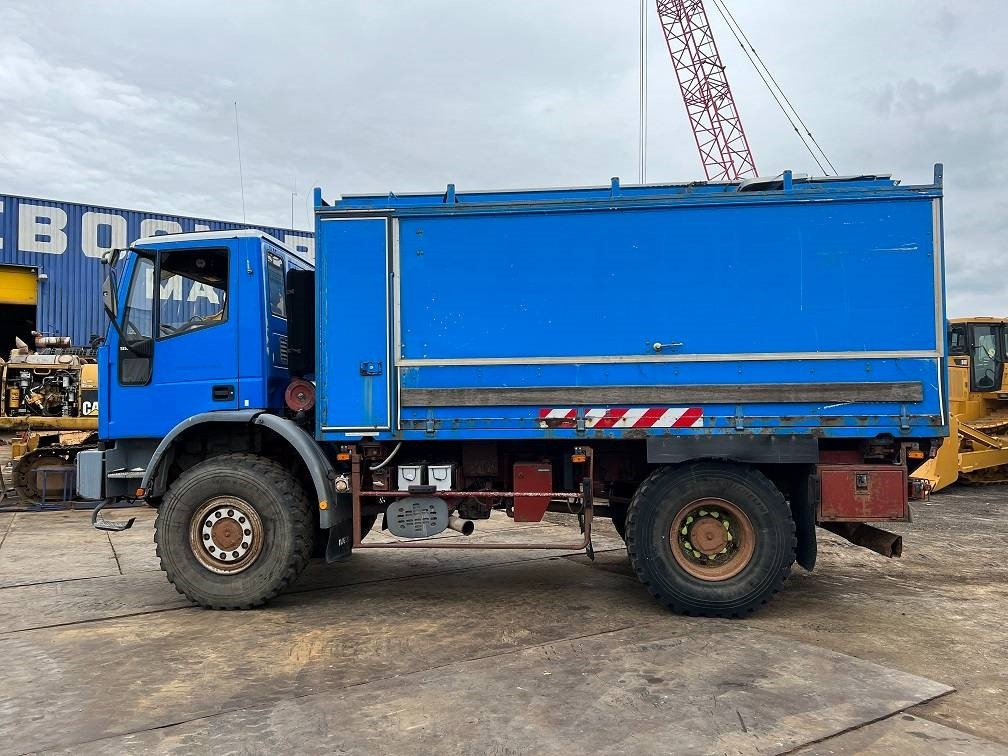 Iveco eurocargo 135E18 4x4 - Skříňový nákladní auto: obrázok 2 Iveco eurocargo 135E18 4x4 - Skříňový nákladní auto: obrázok 2