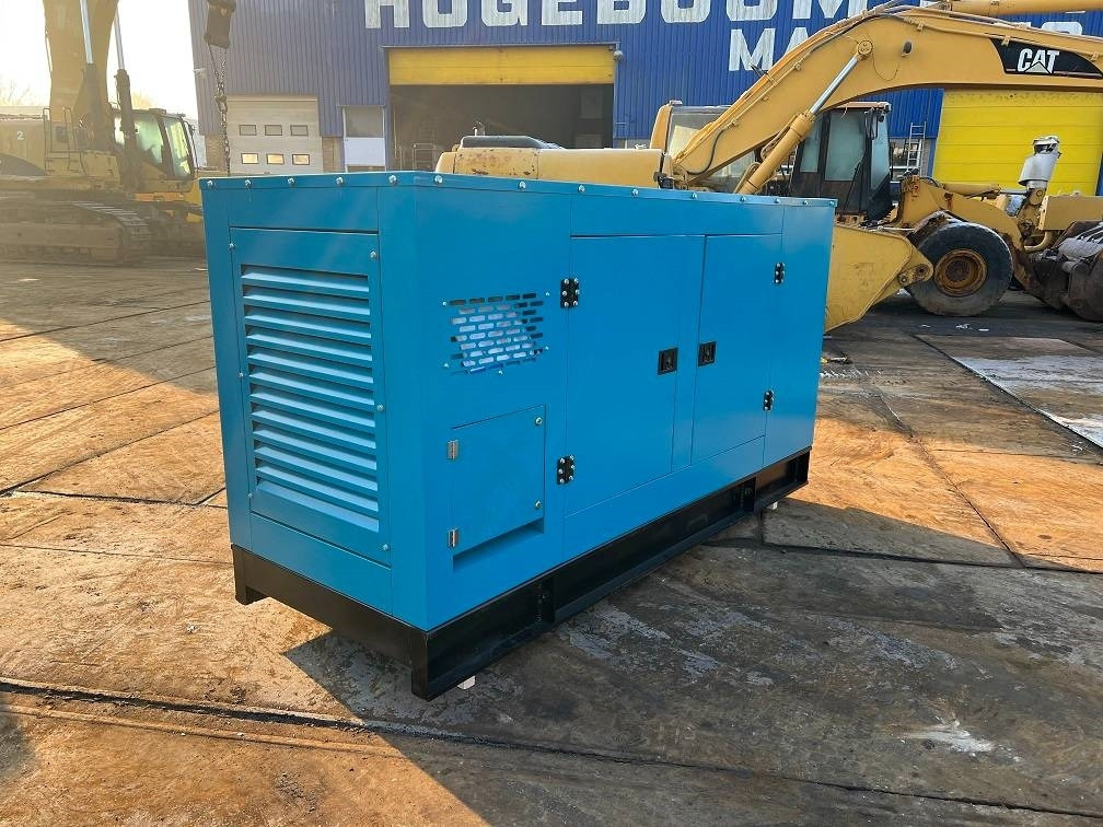 Ricardo 200KVA (160KW) SILENT GENERATOR 3 PHASE 50HZ 400V - Elektrický generátor: obrázok 4 Ricardo 200KVA (160KW) SILENT GENERATOR 3 PHASE 50HZ 400V - Elektrický generátor: obrázok 4