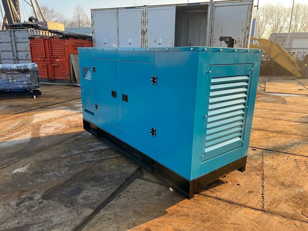 Ricardo 200KVA (160KW) SILENT GENERATOR 3 PHASE 50HZ 400V - Elektrický generátor: obrázok 5 Ricardo 200KVA (160KW) SILENT GENERATOR 3 PHASE 50HZ 400V - Elektrický generátor: obrázok 5