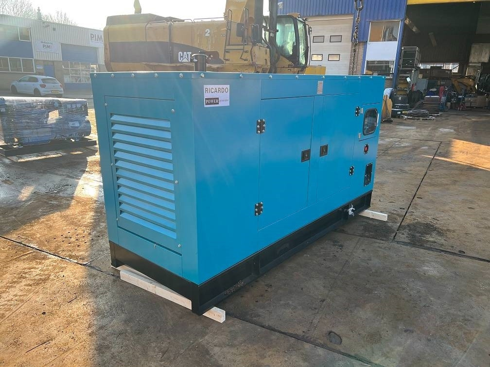 Ricardo 200KVA (160KW) SILENT GENERATOR 3 PHASE 50HZ 400V - Elektrický generátor: obrázok 2 Ricardo 200KVA (160KW) SILENT GENERATOR 3 PHASE 50HZ 400V - Elektrický generátor: obrázok 2