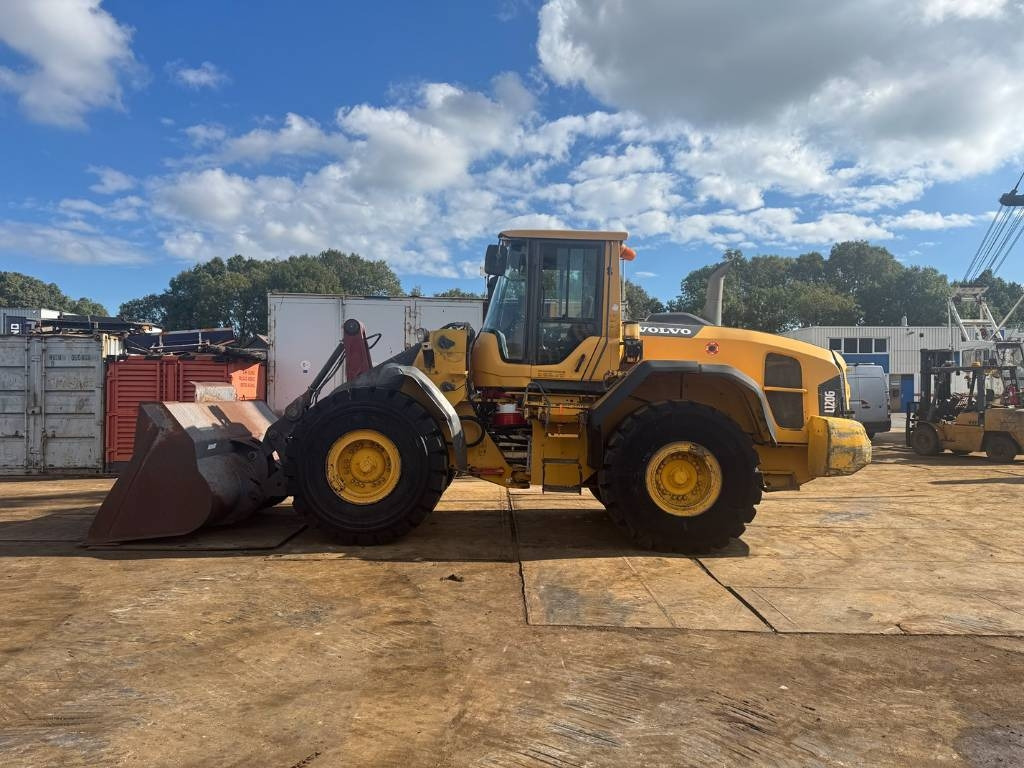 Volvo L 120 G  - Kolesový nakladač: obrázok 1 Volvo L 120 G  - Kolesový nakladač: obrázok 1